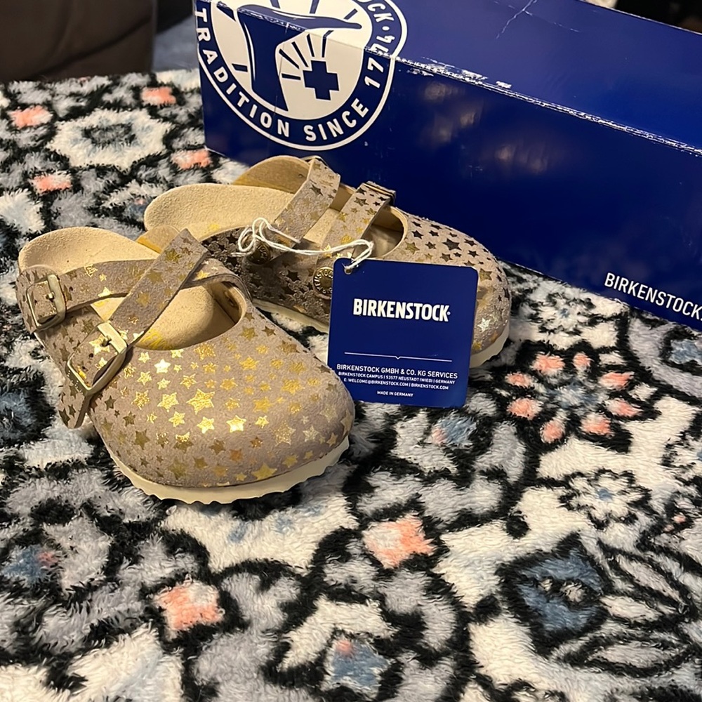 Birkenstock kids Dorian Starry Sky Gold clog/slides. Brand new in box!